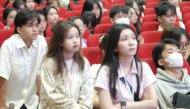 Đại học Quốc tế bỏ xét học bạ, giảm chỉ tiêu tuyển sinh 2025