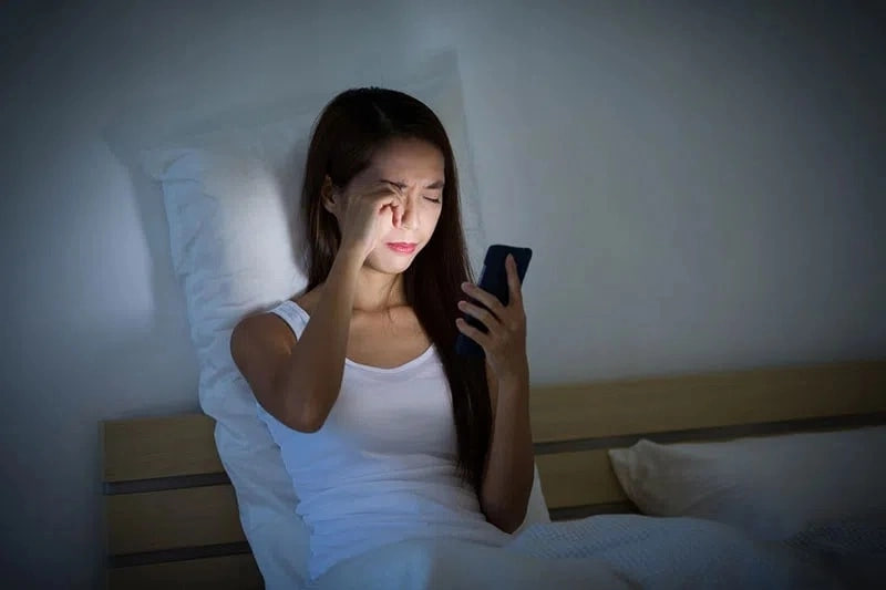 Thức khuya đến mấy giờ có thể gây hại cho thận?